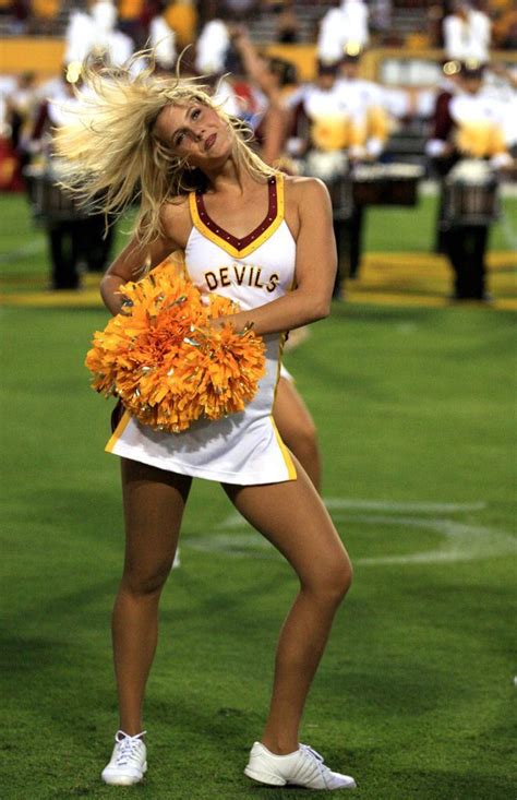 hot cheerleaders college|top 10 hottest college cheerleading spirit squads